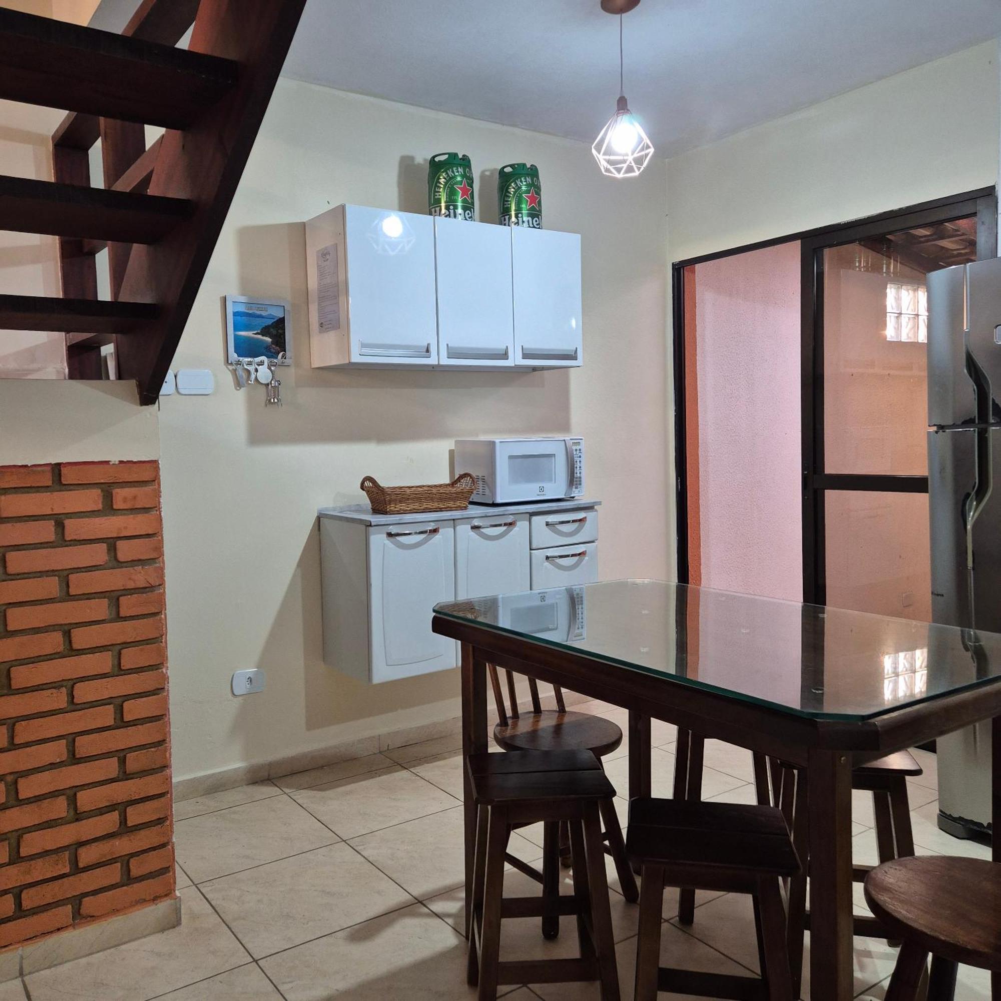 Casa 7 Em Ubatuba No Centro Condominio Com Piscina E Churrasqueira Exterior foto